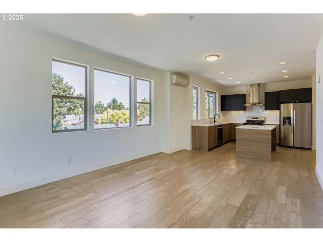 $399,000 | 1616 Northeast 45th Avenue, Unit 5, Portland, OR 97213