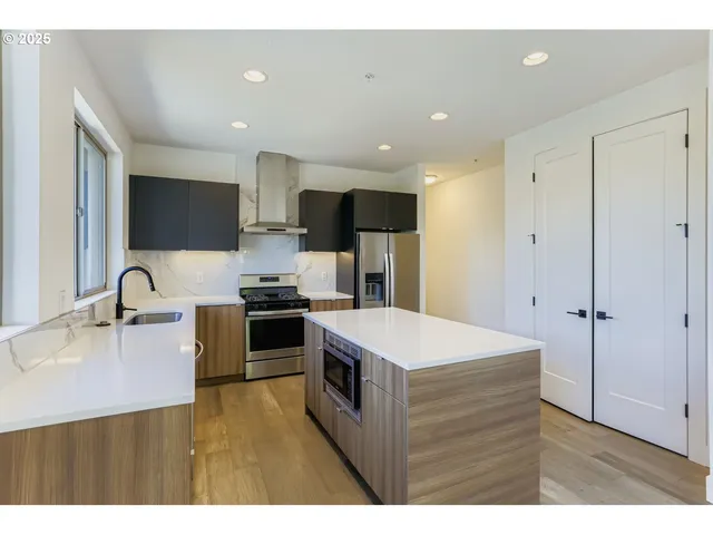 $399,000 | 1616 Northeast 45th Avenue, Unit 5, Portland, OR 97213