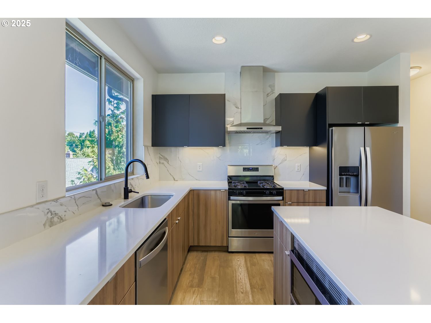 1616 Northeast 45th Avenue, Unit 5 Portland, OR 97213 - Photo 8 of 25