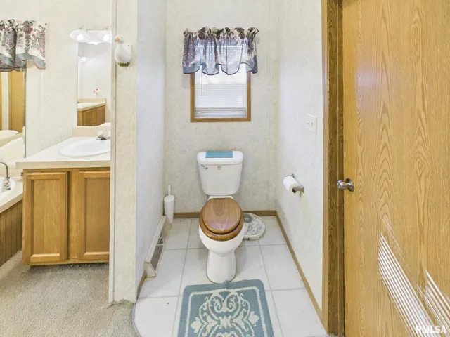 $159,900 | 21855 Dawson Street, Greenview, IL 62642