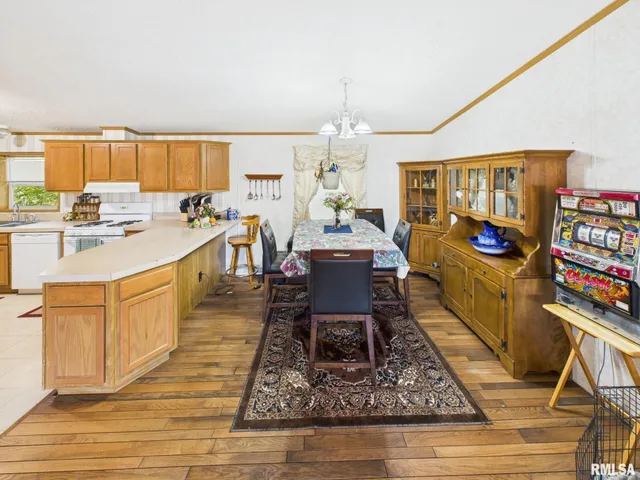 $159,900 | 21855 Dawson Street, Greenview, IL 62642