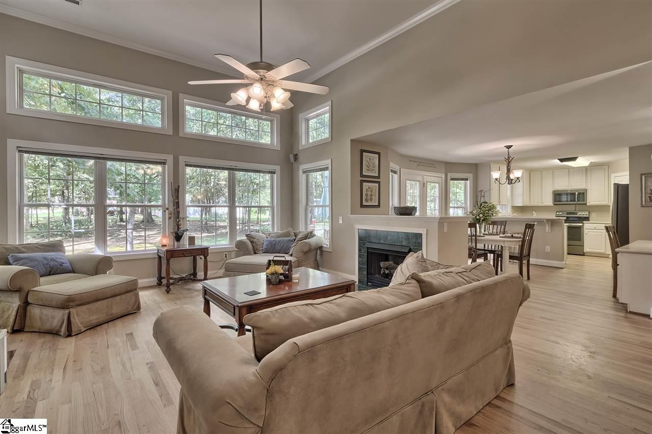 201 Crossington Way Fountain Inn, SC 29644 - Photo 11 of 36 Gallery Image 11