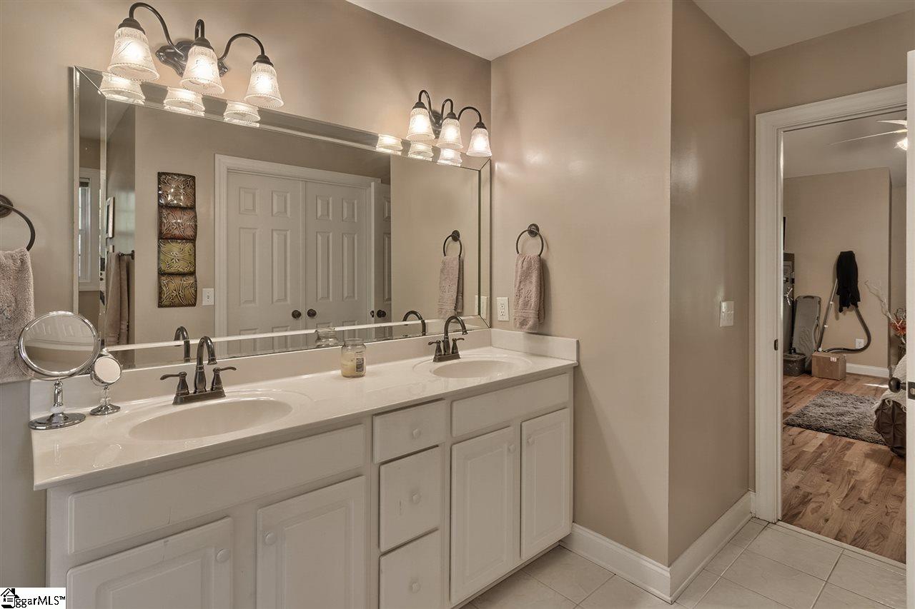 201 Crossington Way Fountain Inn, SC 29644 - Photo 23 of 36 Gallery Image 23