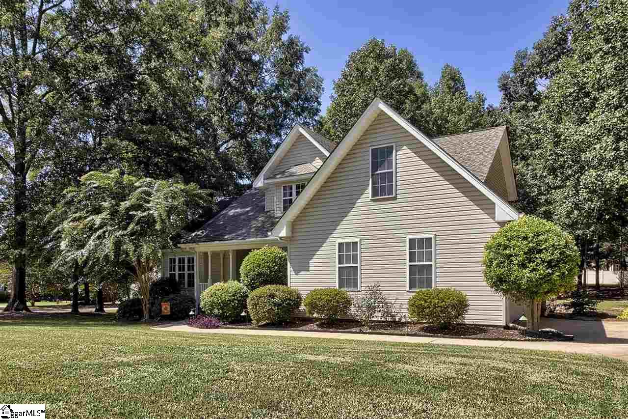 201 Crossington Way Fountain Inn, SC 29644 - Photo 4 of 36 Gallery Image 4