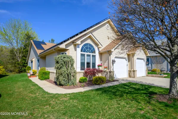 $499,900 | 2324 North Chanticleer Court, Toms River, NJ 08755