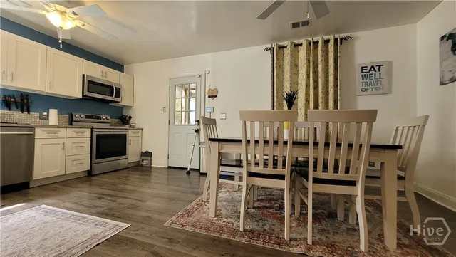 $2,500 | 1704 East 31st Street, Savannah, GA 31404