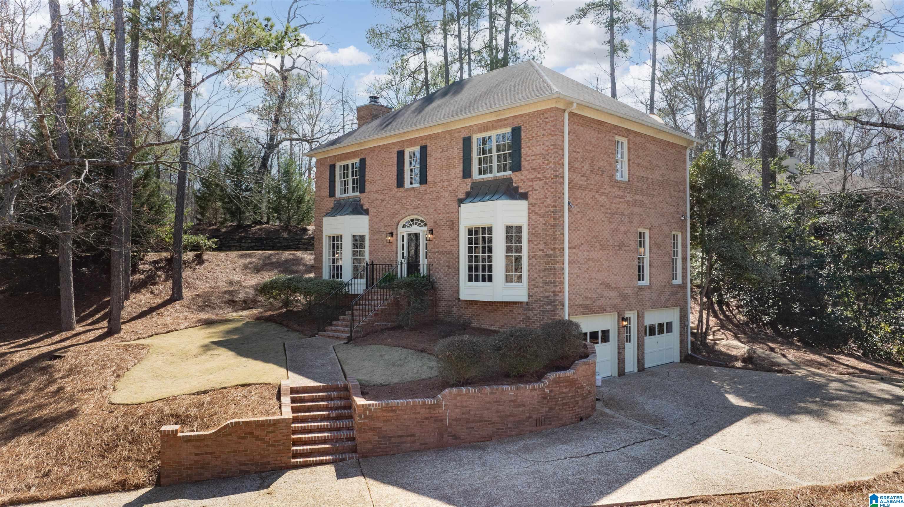 2000 Hunters Run Birmingham, AL 35244 - Photo 3 of 59 Gallery Image 3