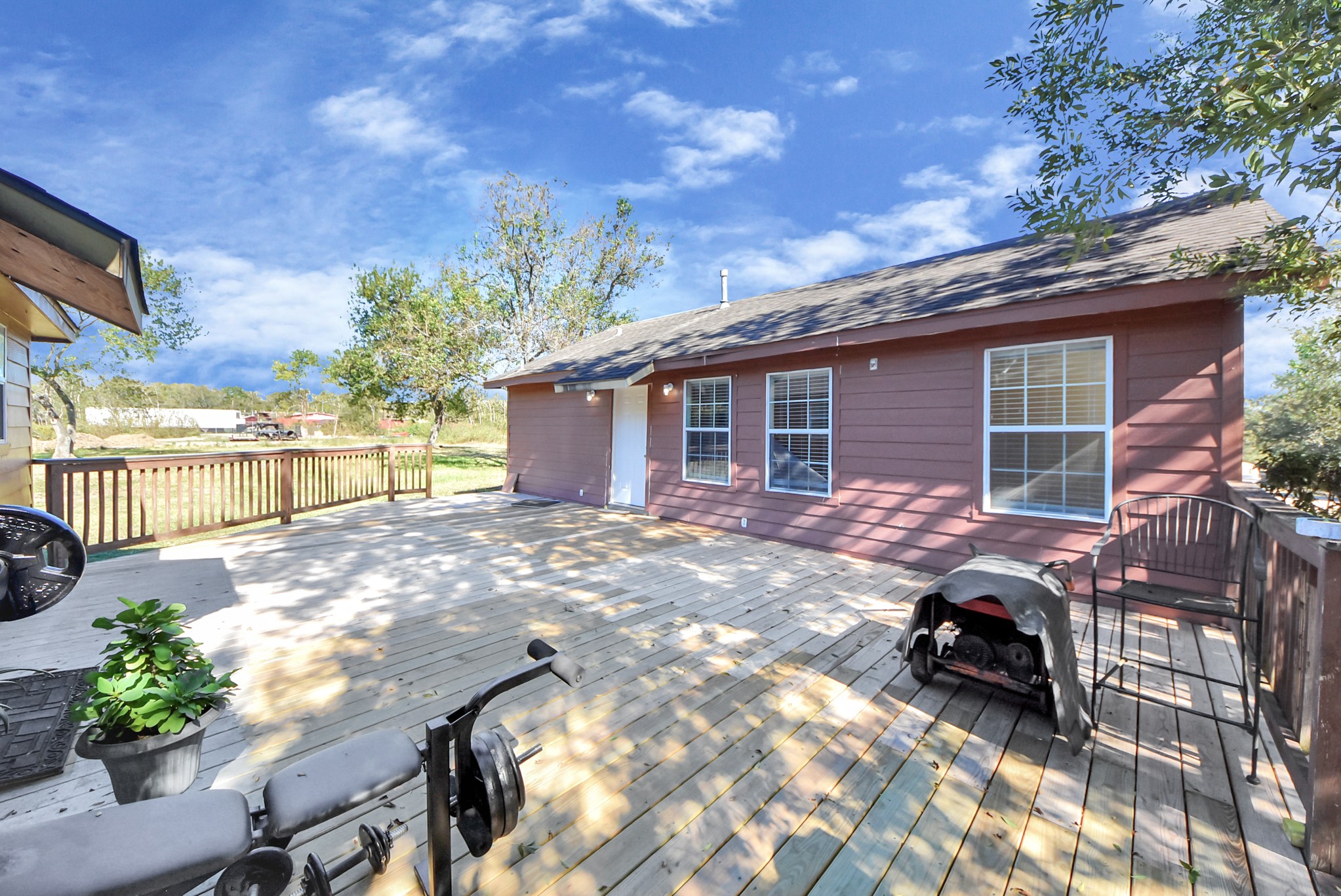 2510 Delaware Avenue League City, TX 77573 - Photo 30 of 38 a view of backyard with patio
