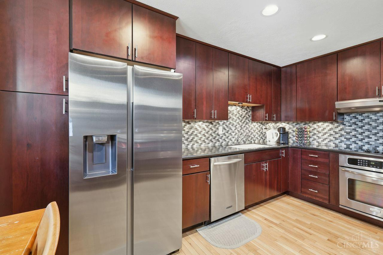 7266 East Galbraith Road, Unit 8 Cincinnati, OH 45243 - Photo 7 of 29 Gallery Image 7