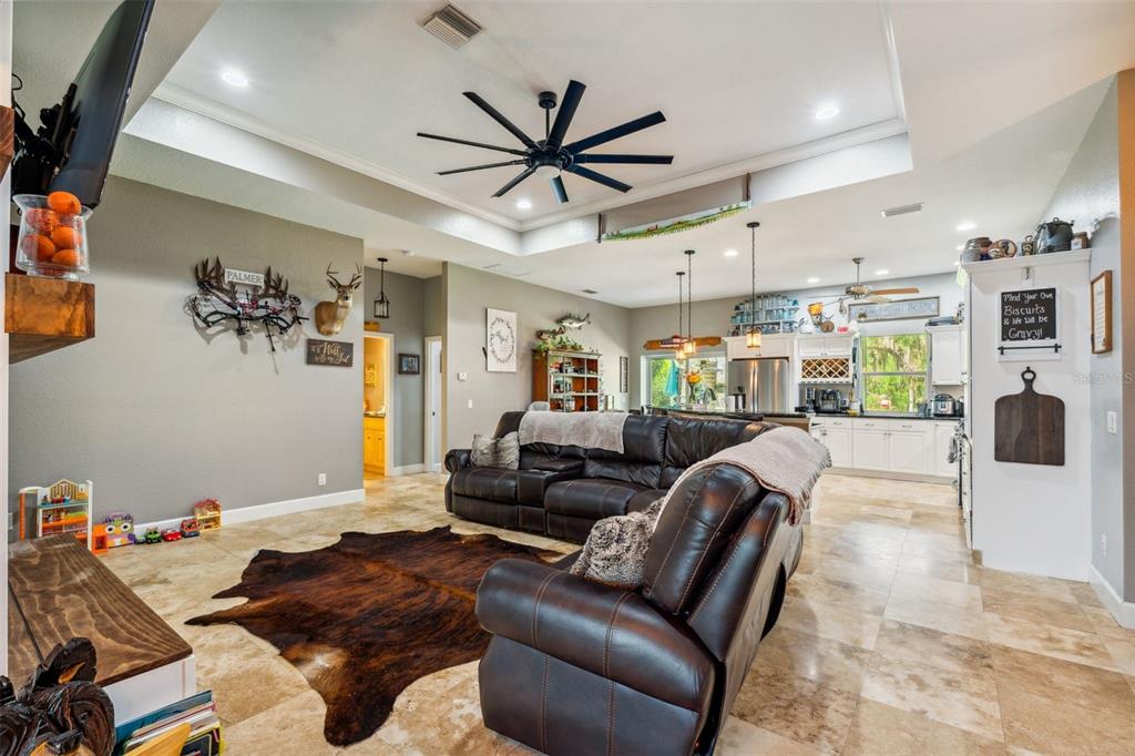 15780 Wilson Road Sarasota, FL 34240 - Photo 9 of 66 Gallery Image 9