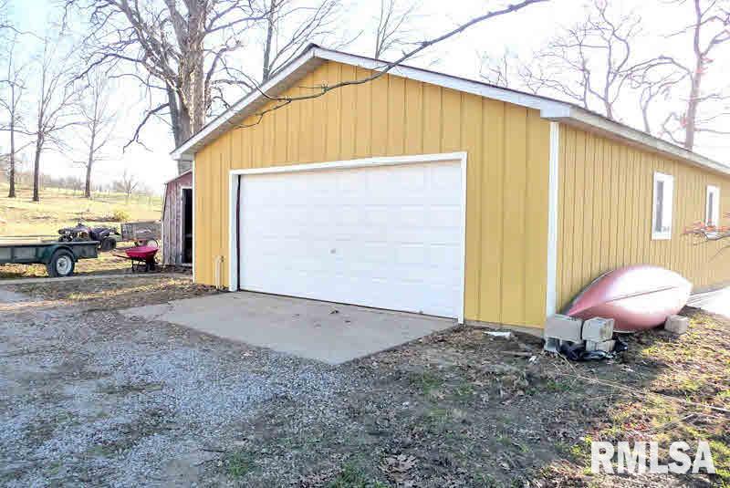 23634 Shelton Road Thompsonville, IL 62890 - Photo 18 of 21 Gallery Image 18