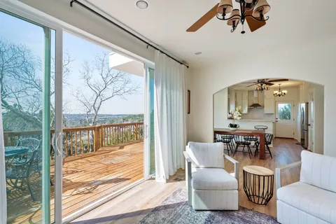 $675,000 | 8101 Breeze Way, Jonestown, TX 78645