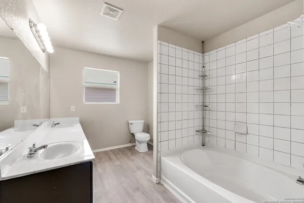 $1,750 | 3410 Glacier Lake, San Antonio, TX 78222