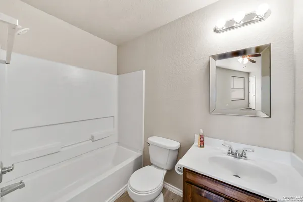 $1,750 | 3410 Glacier Lake, San Antonio, TX 78222