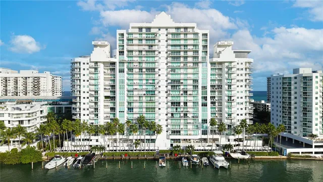 $8,700 | 5900 Collins Avenue, Unit 508, Miami Beach, FL 33140