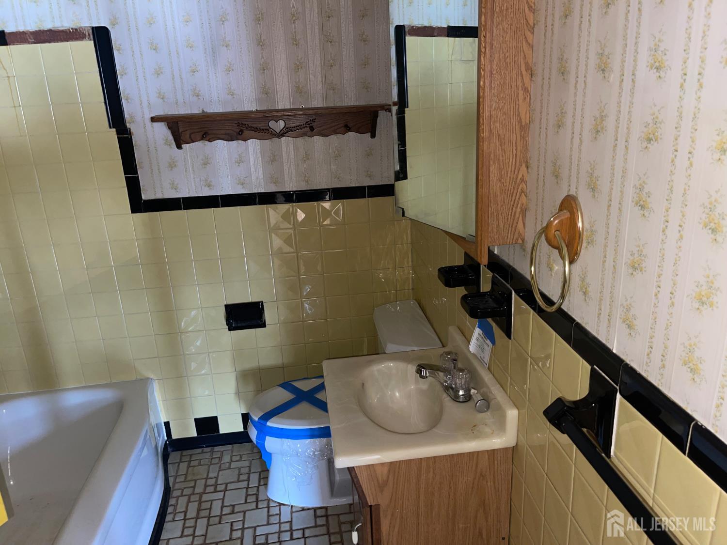 226 Wellington Place Edison, NJ 08817 - Photo 19 of 31