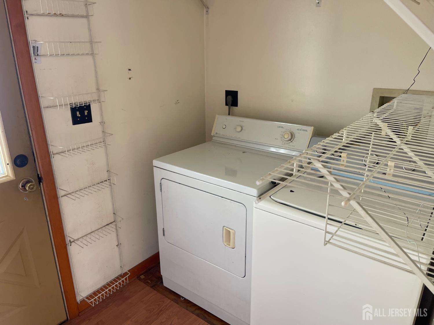 226 Wellington Place Edison, NJ 08817 - Photo 10 of 31