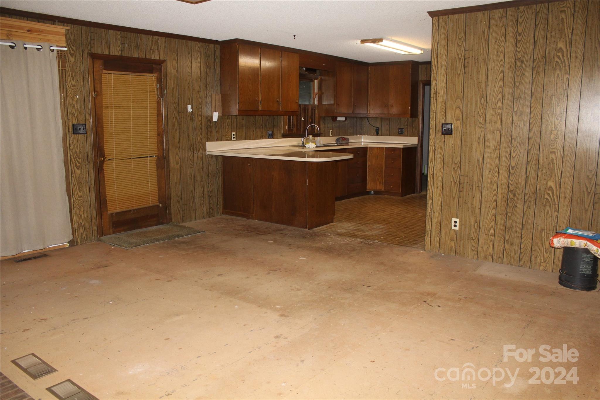 1665 Zion Road Morganton, NC 28655 - Photo 8 of 28 Gallery Image 8