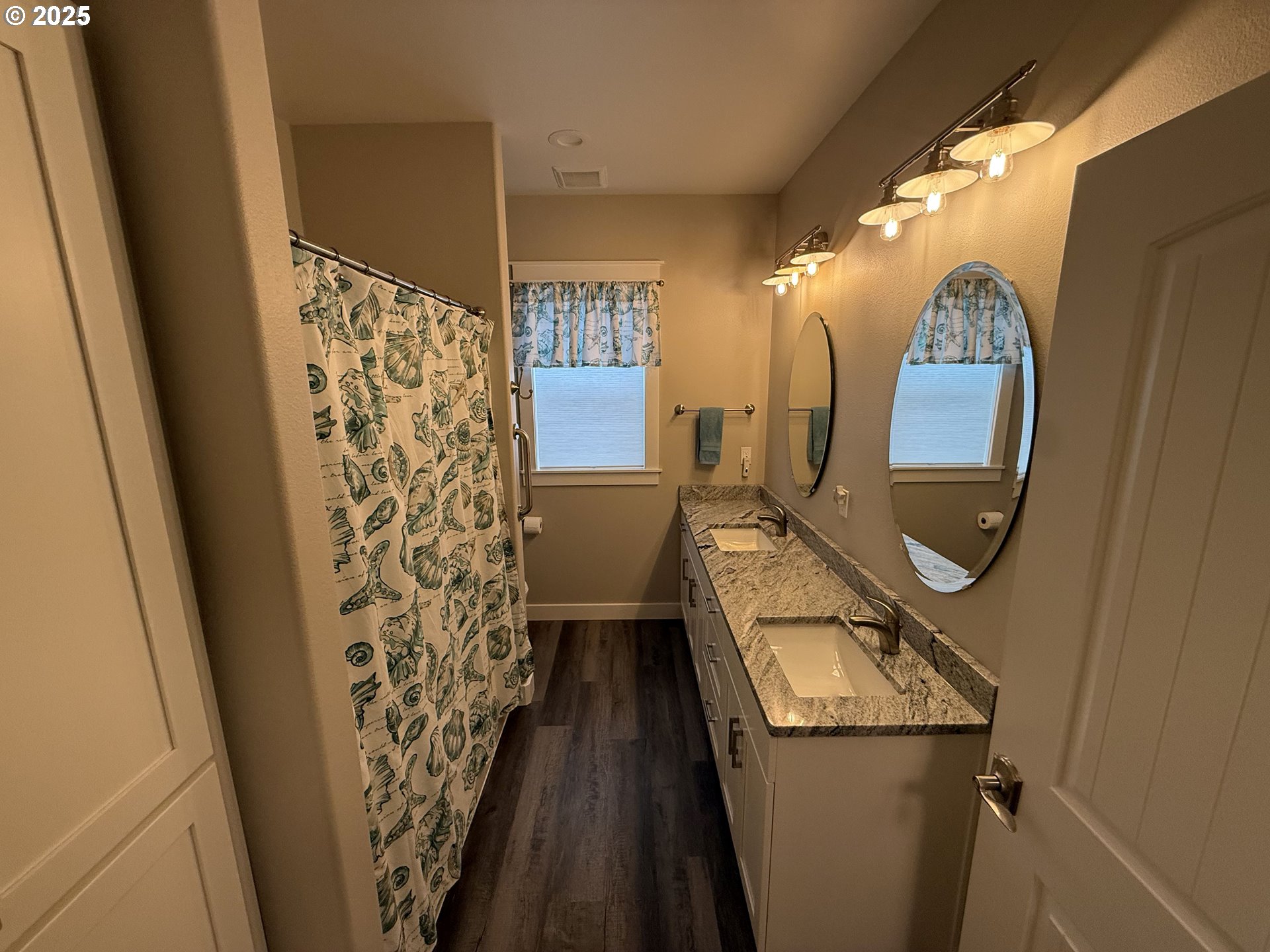 4055 Caddington Lane Florence, OR 97439 - Photo 13 of 48