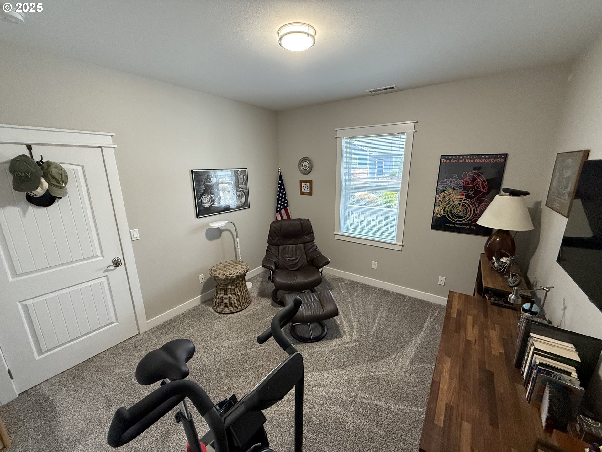 4055 Caddington Lane Florence, OR 97439 - Photo 16 of 48 a room with furniture and wooden floor