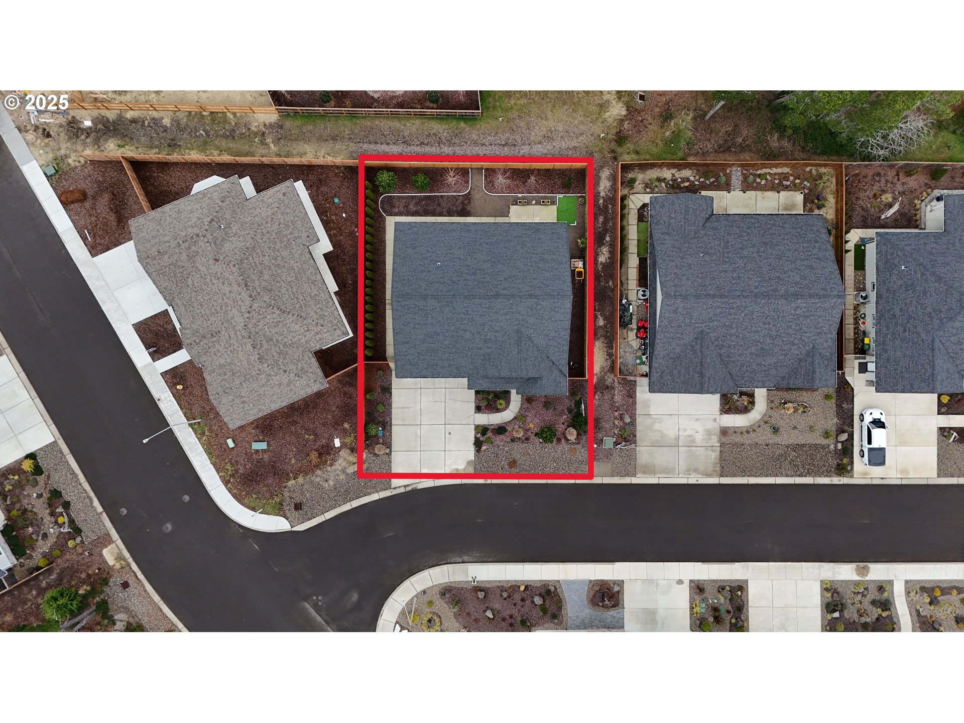 4055 Caddington Lane Florence, OR 97439 - Photo 45 of 48 a bird view of a house