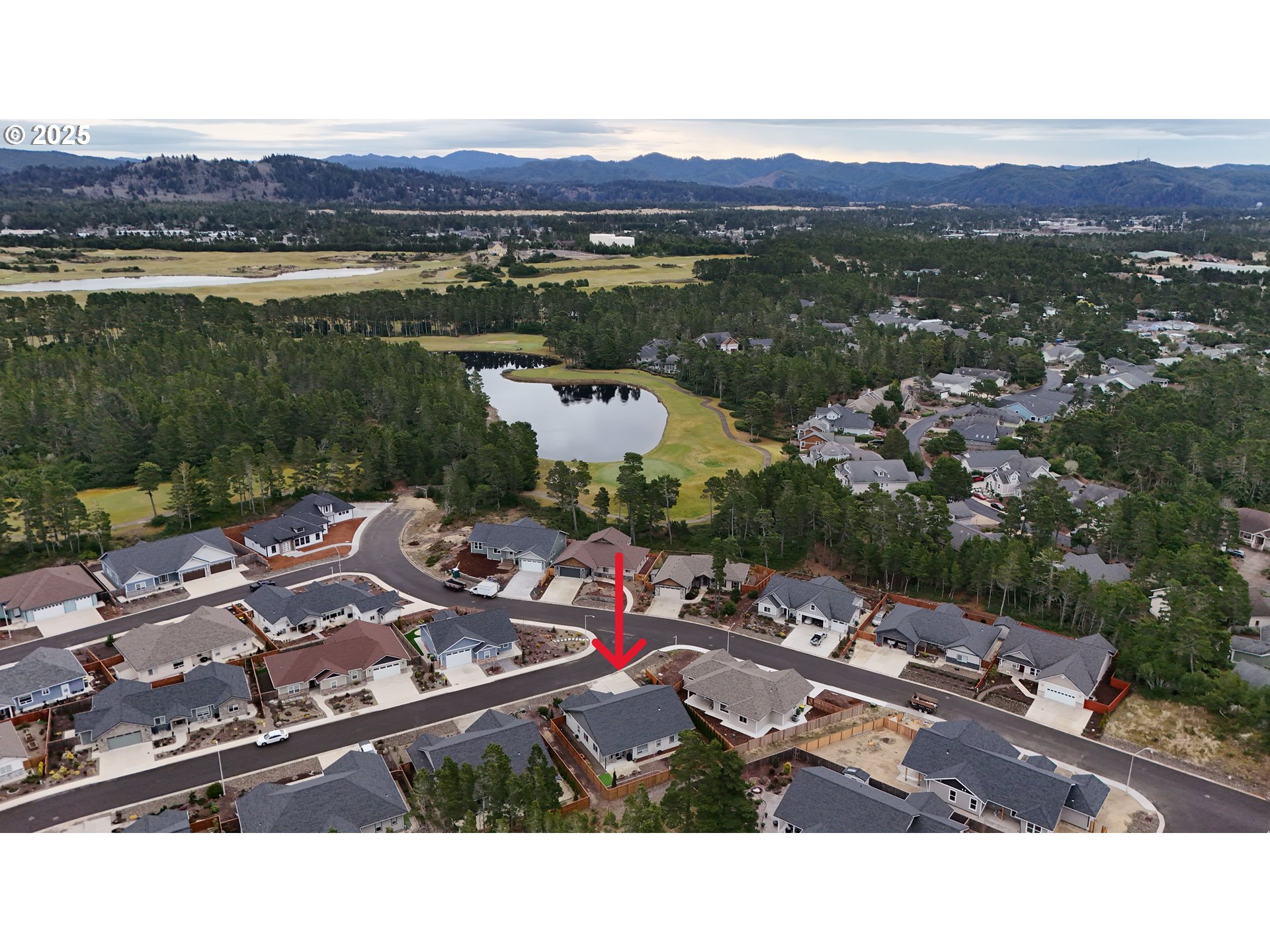 4055 Caddington Lane Florence, OR 97439 - Photo 48 of 48 a picture of city view with lake view