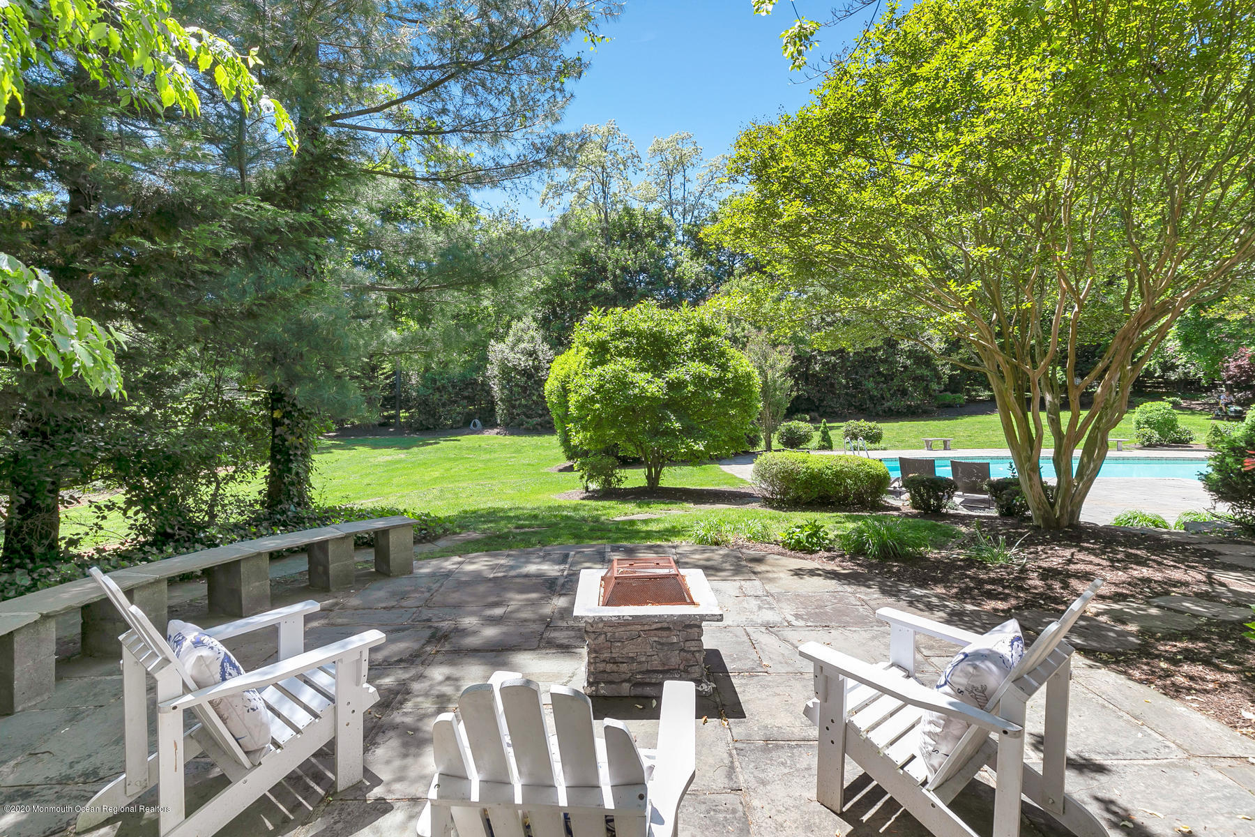 6 Azalea Ln Rumson NJ 07760-051-058-4M3A