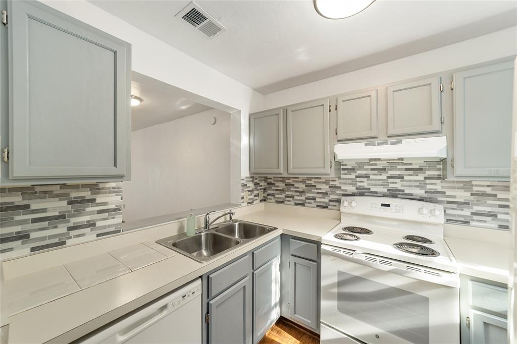 4538 Southwest 44 Lane Gainesville, FL 32608 - Photo 19 of 31