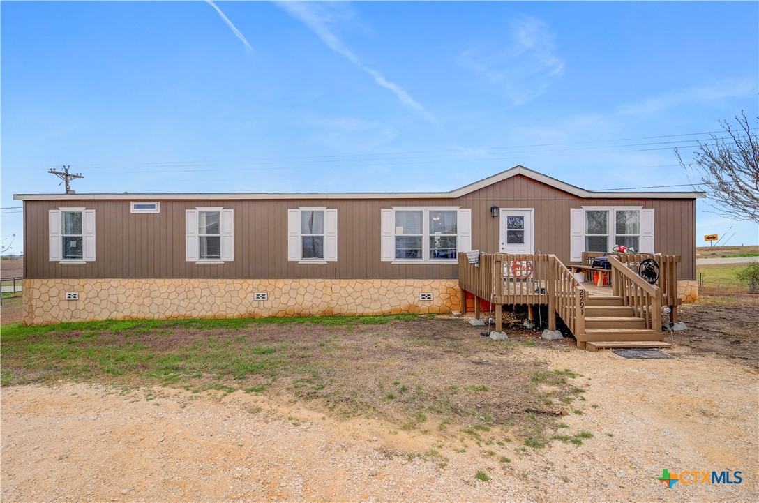 2283 Schwab Road Seguin, TX 78155 - Photo 18 of 40 a view of a house with a patio