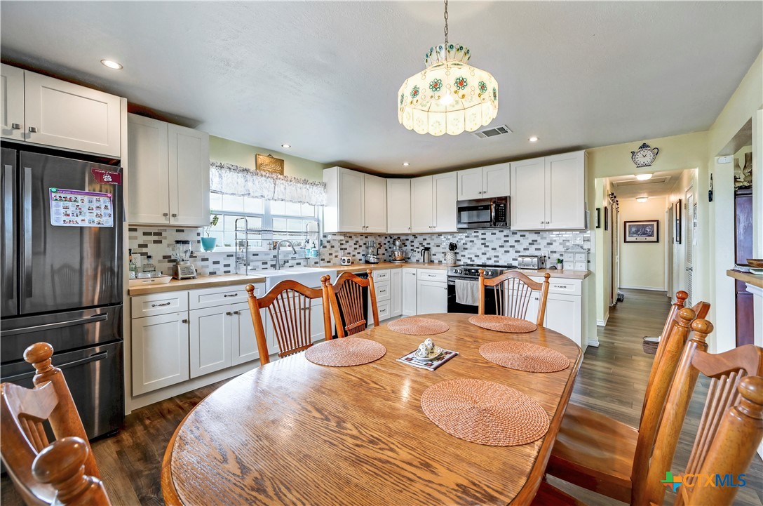 2283 Schwab Road Seguin, TX 78155 - Photo 9 of 40