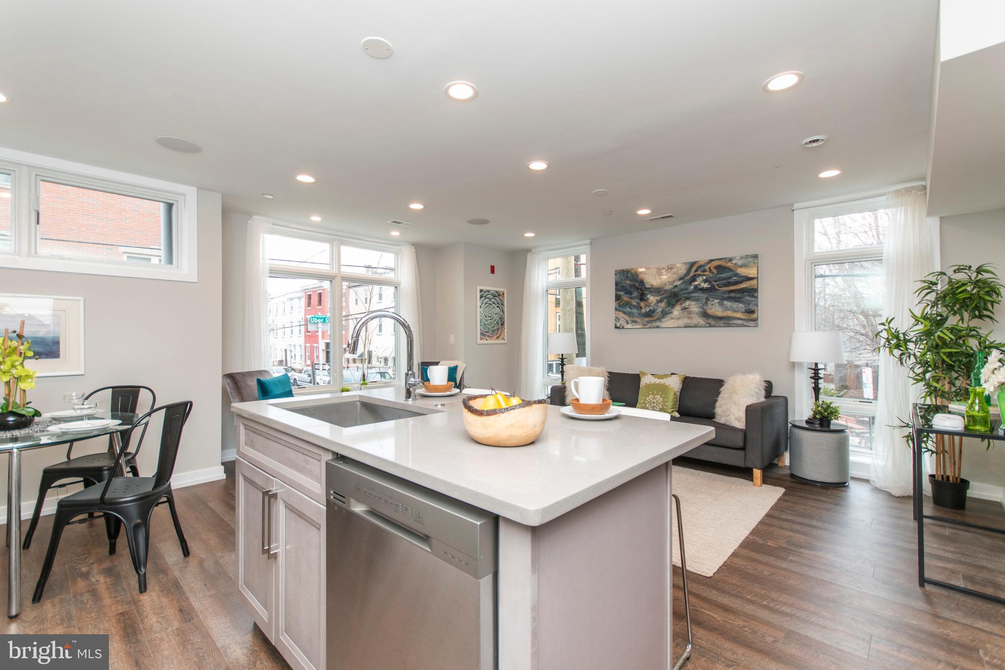 769 North Uber Street, Unit 2 Philadelphia, PA 19130 - Photo 5 of 20