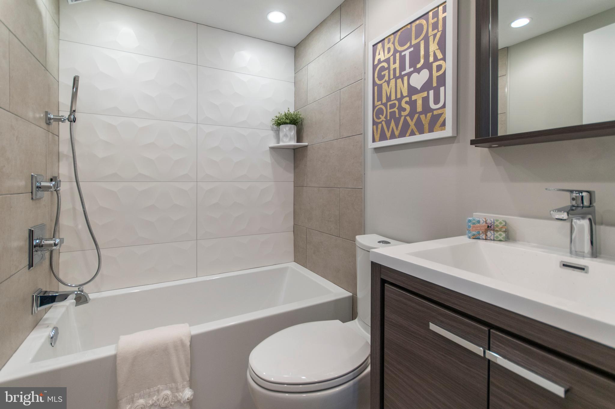 769 North Uber Street, Unit 2 Philadelphia, PA 19130 - Photo 8 of 20