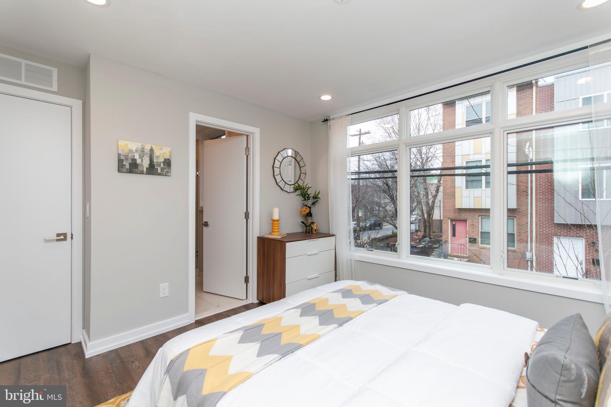 769 North Uber Street, Unit 2 Philadelphia, PA 19130 - Photo 10 of 20