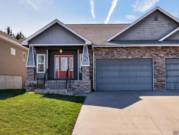 $269,900 | 1113 Southwest Red Oaks Court, Topeka, KS 66615