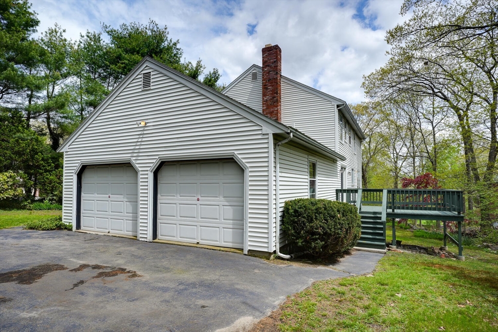 134 Johnson Road Winchester, MA 01890 - Photo 5 of 40 Gallery Image 5