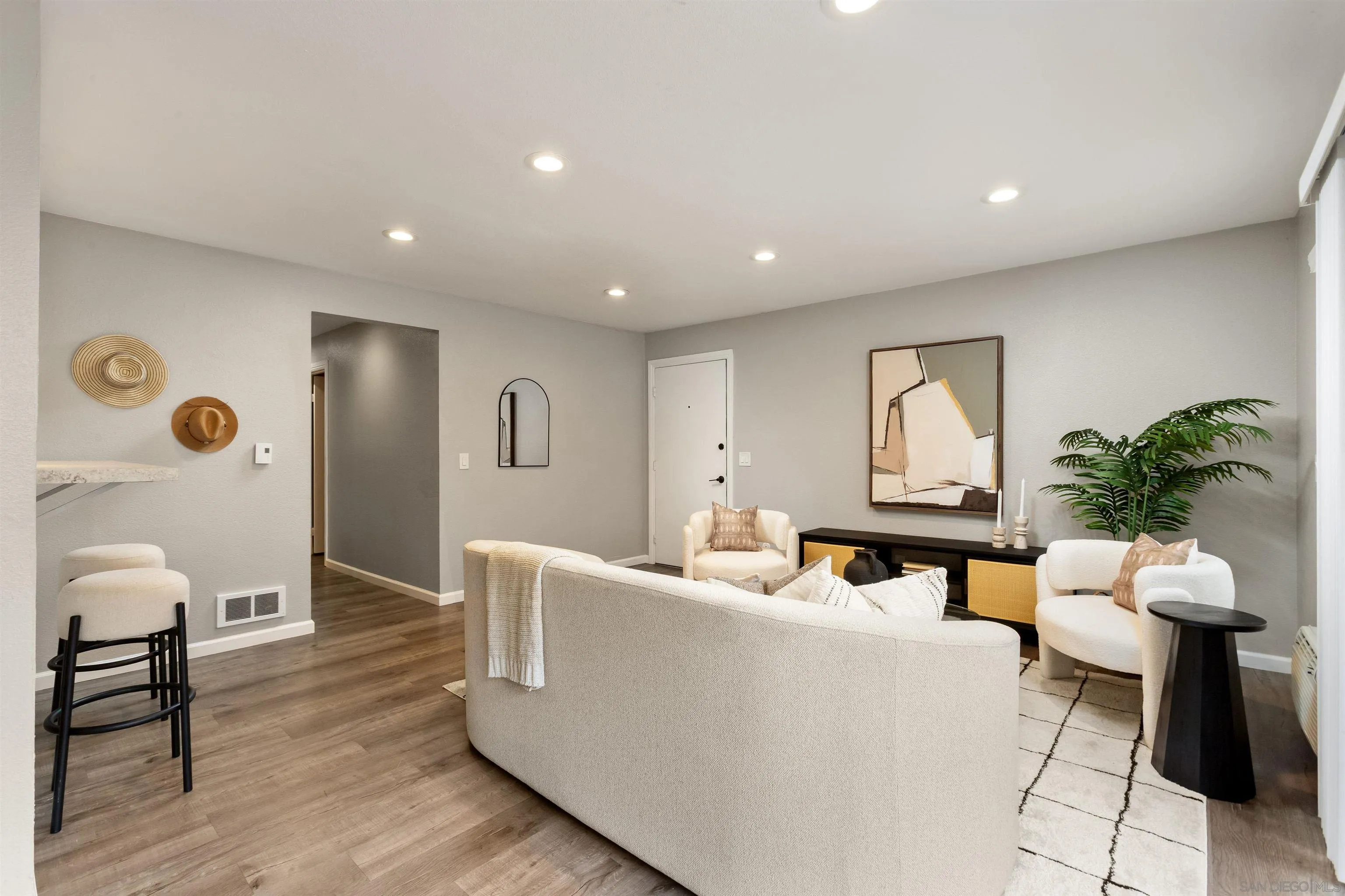 6901 Alvarado Road, Unit 9 San Diego, CA 92120 - Photo 5 of 36