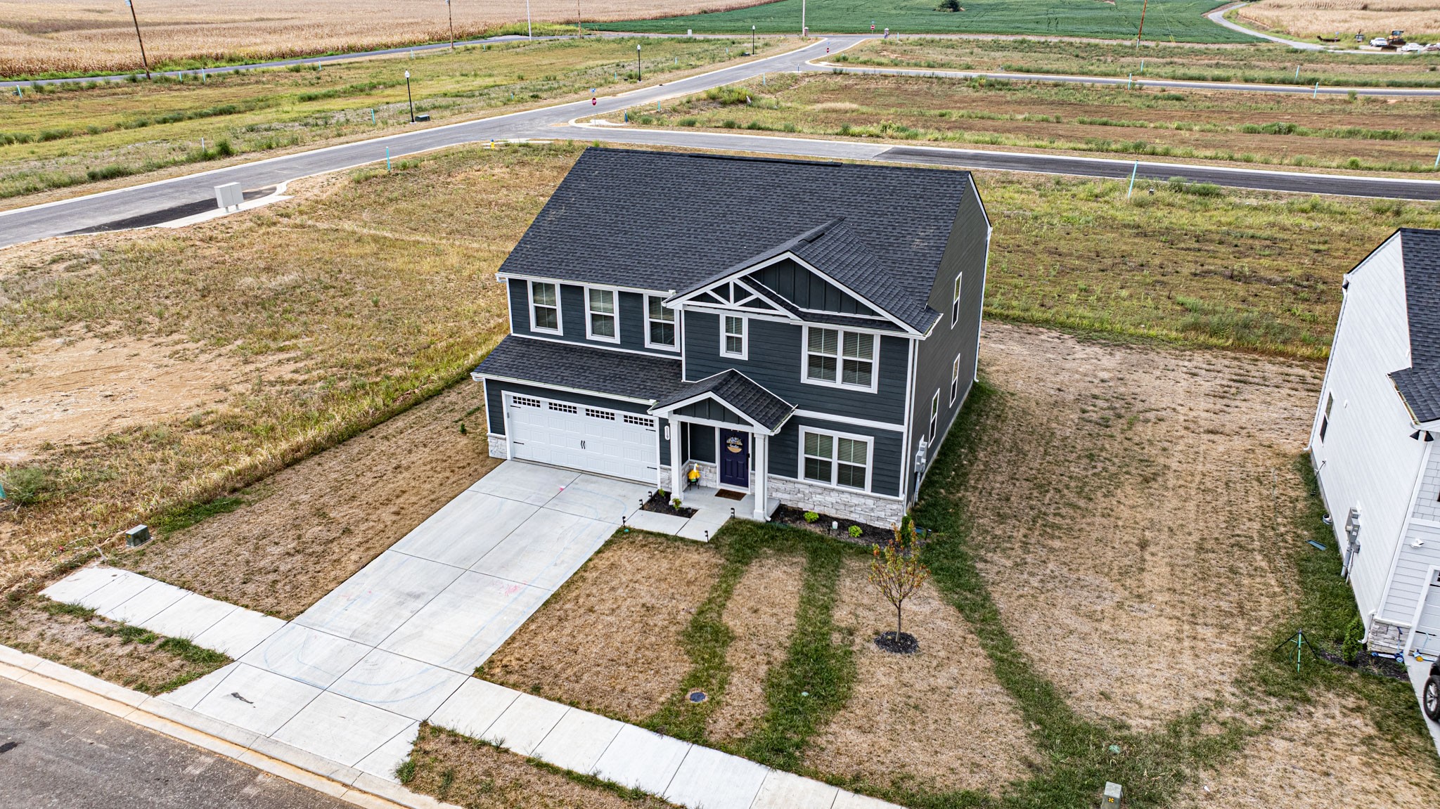 119 Amberleaf Circle Franklin, KY 42134 - Photo 26 of 28 a front view of a house with ocean view