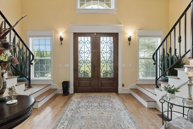 a view of entryway and hall