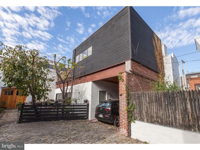 $850,000 | 1242-44 East Susquehanna Avenue, Unit 2, Philadelphia, PA 19125