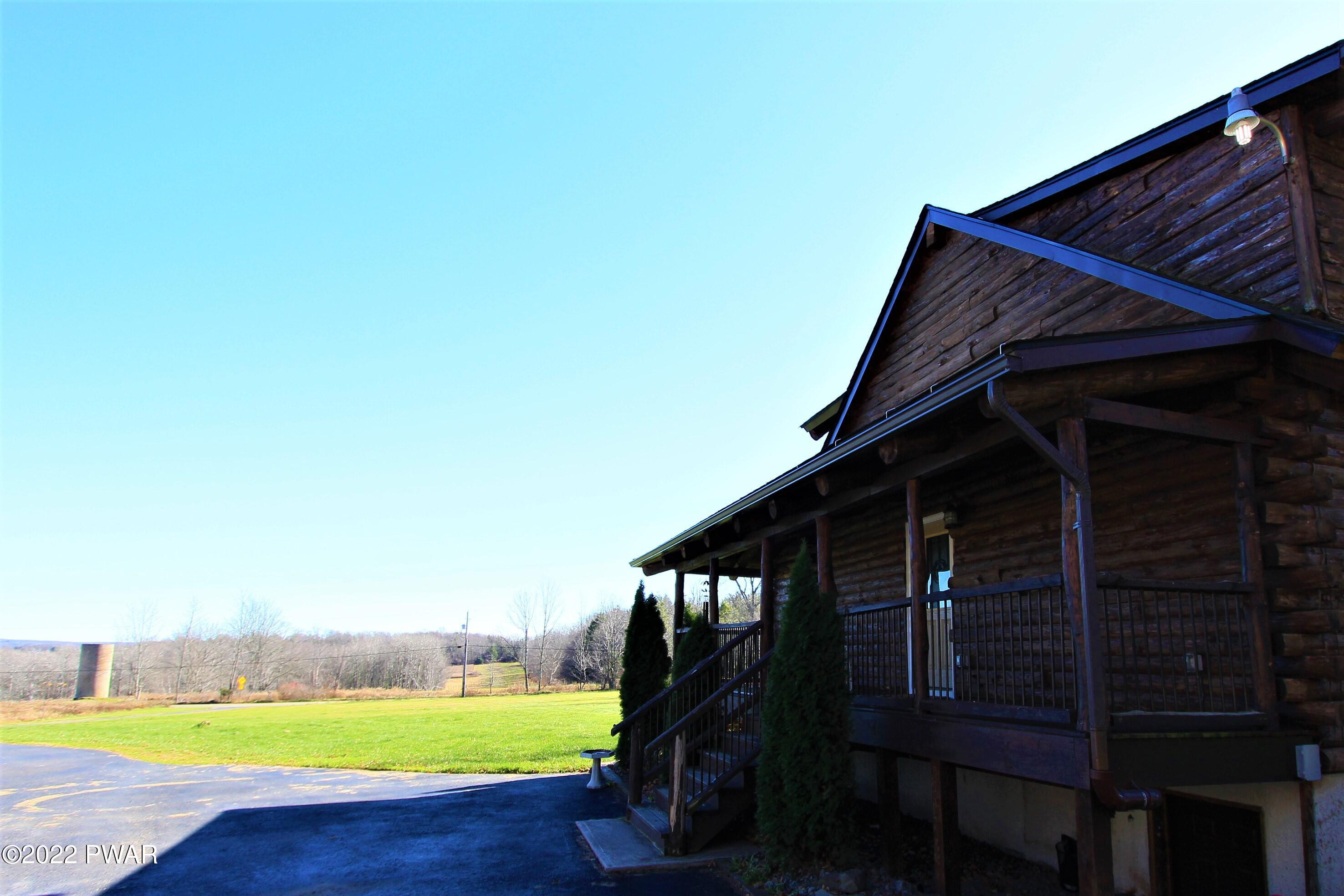 811 Spring Hill Road Sterling, PA 18463 - Photo 6 of 39