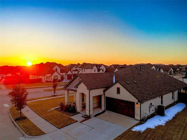 $535,000 | 2900 Bluff Creek Drive, Mansfield, TX 76063