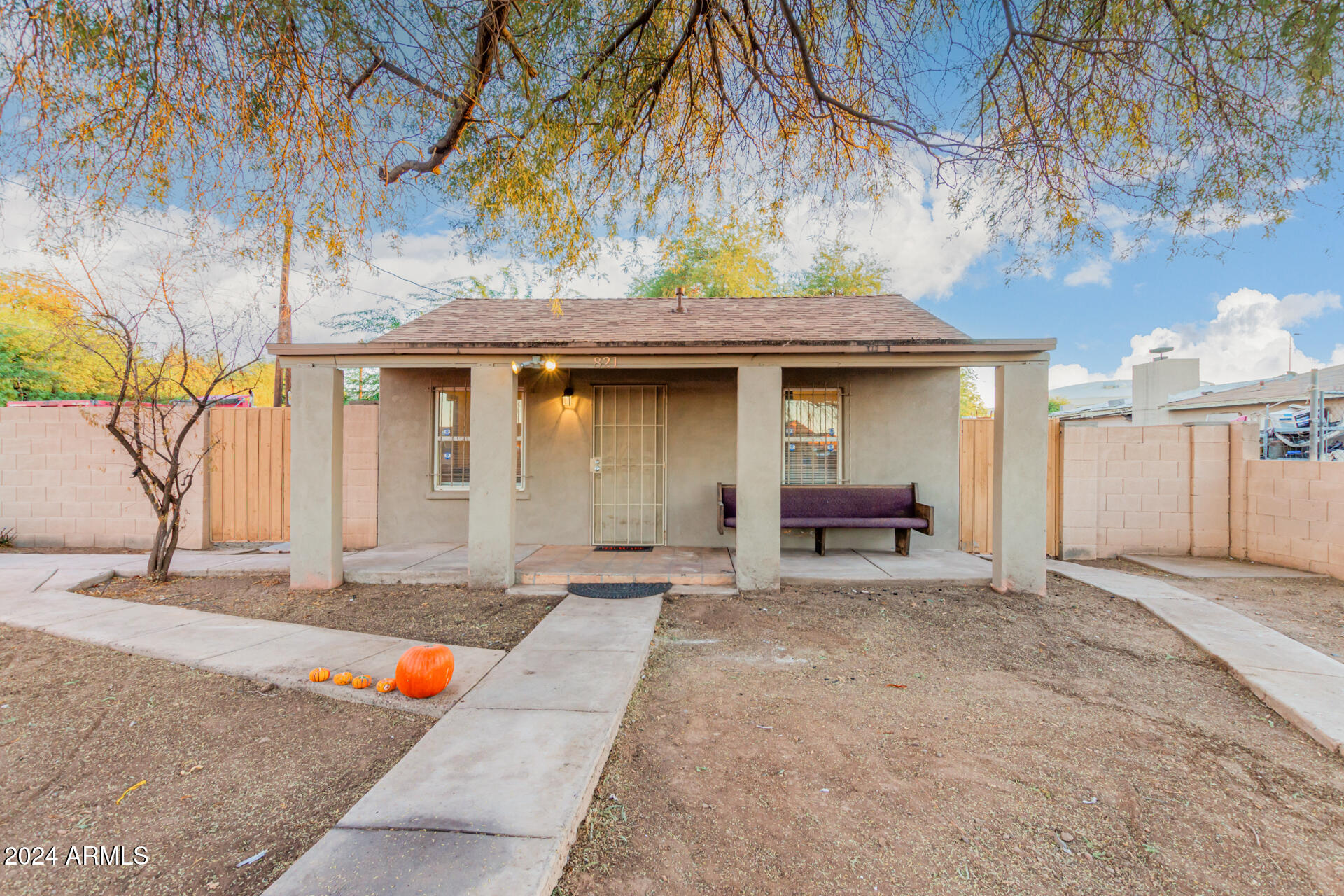 821 East Roeser Road Phoenix, AZ 85040 - Photo 1 of 30 01 - Roeser