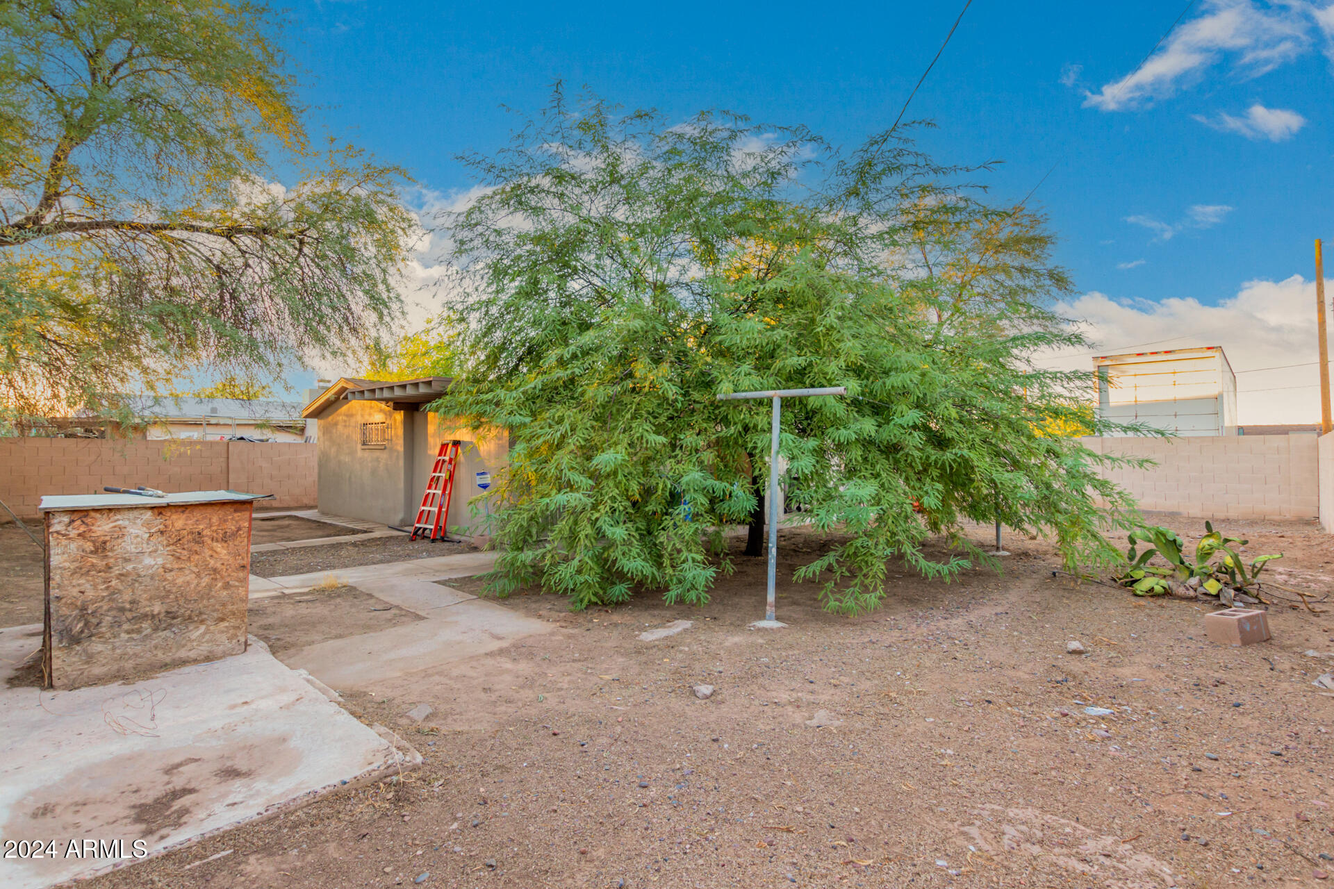 821 East Roeser Road Phoenix, AZ 85040 - Photo 28 of 30 28 - Roeser