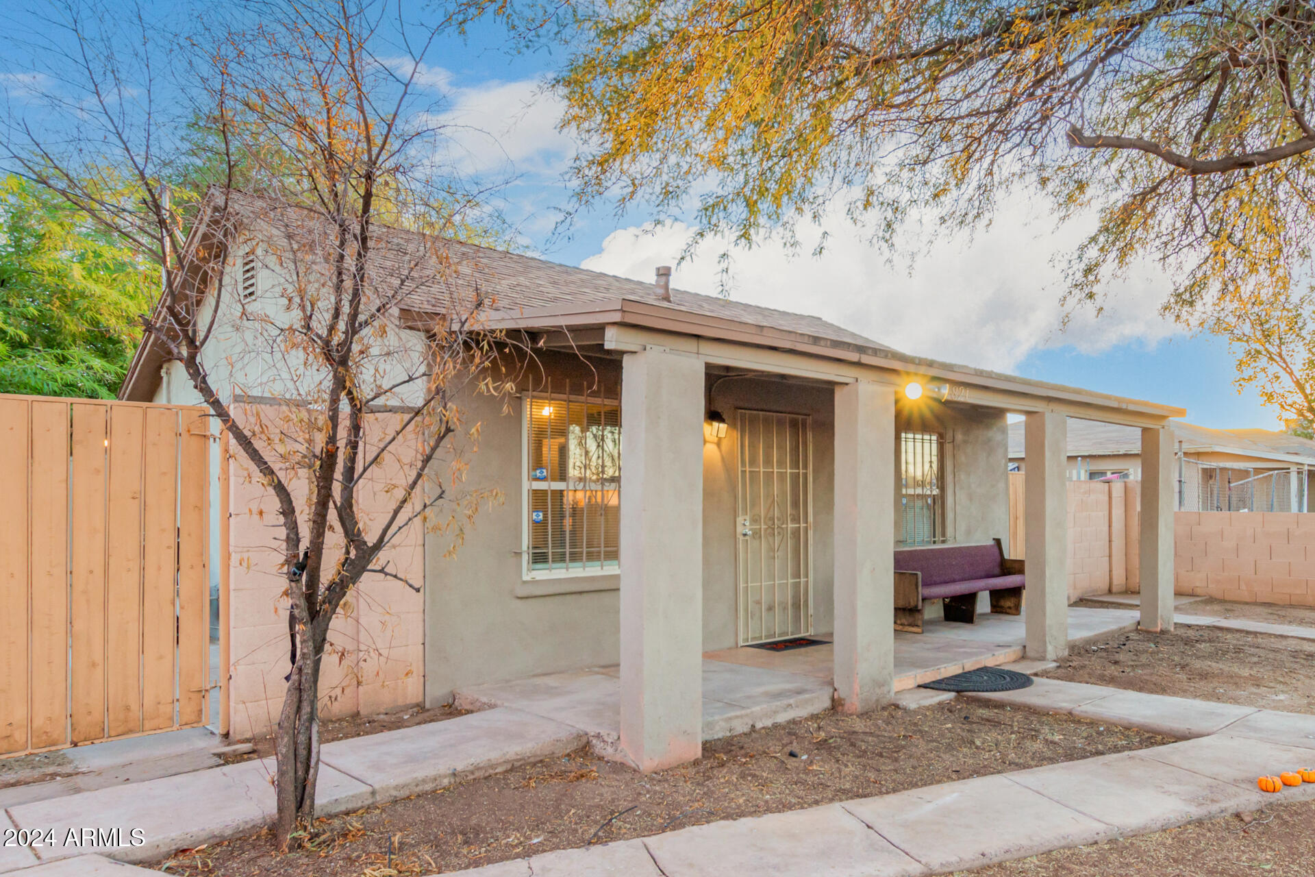821 East Roeser Road Phoenix, AZ 85040 - Photo 5 of 30 04 - Roeser