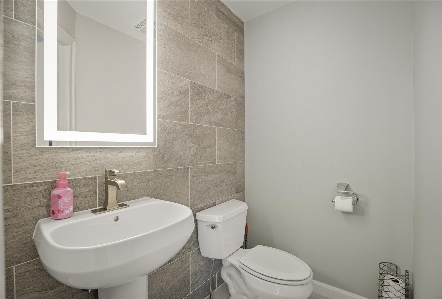 243 Drakeside Road, Unit 20 Hampton, NH 03842 - Photo 22 of 31