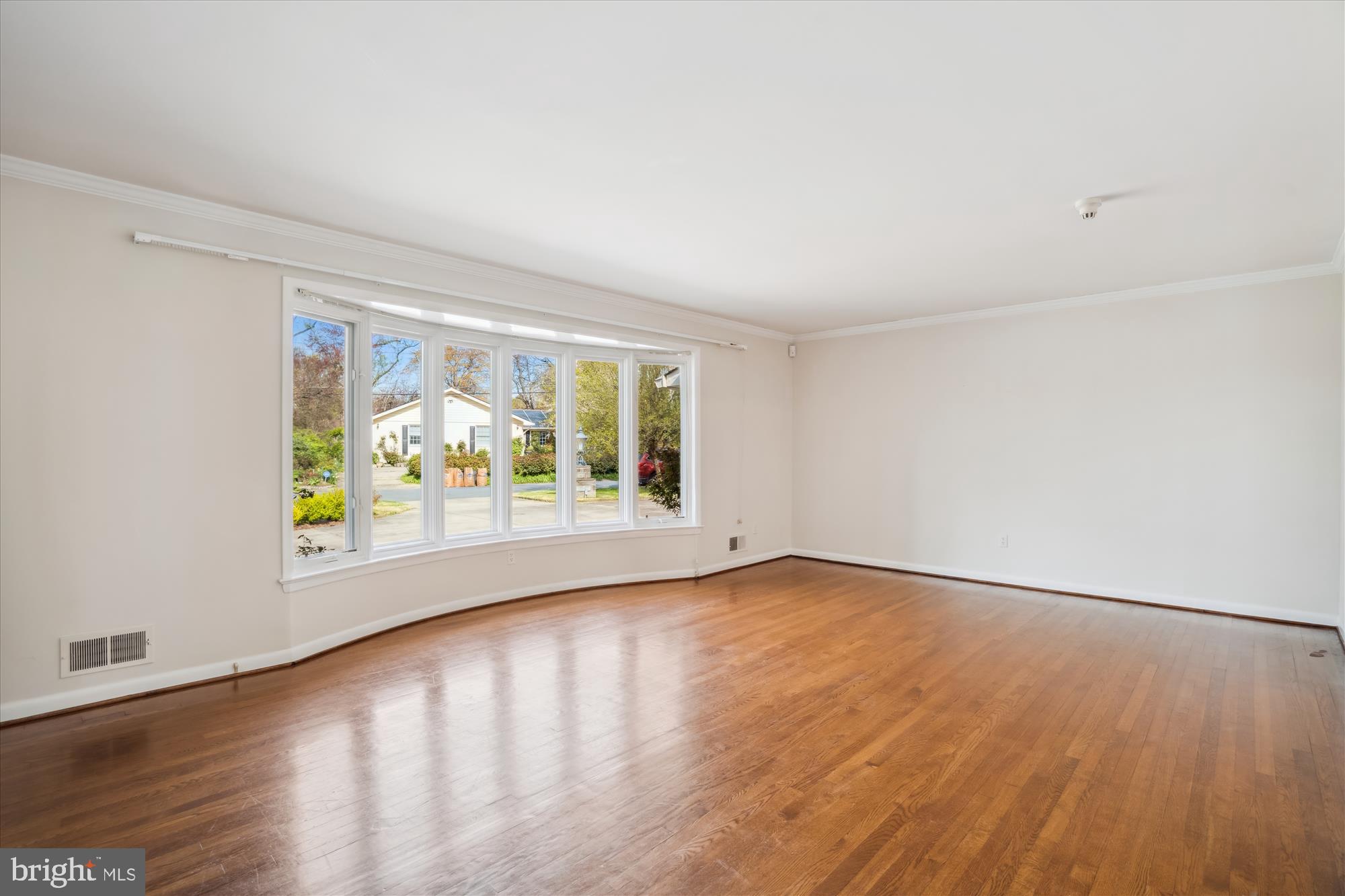6312 Lenox Road Bethesda, MD 20817 - Photo 2 of 44 main level living room