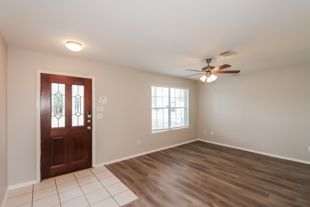 21103 Bridge Springs Lane Katy, TX 77449 - Photo 5 of 17