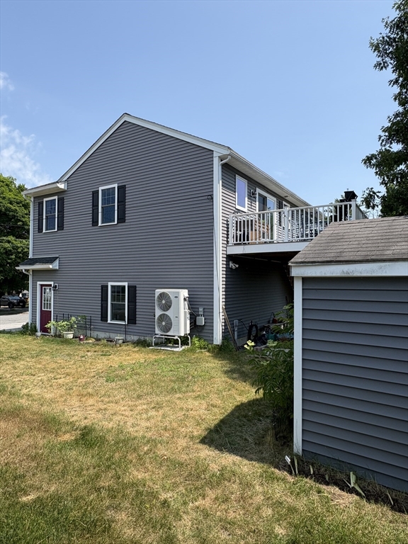 2 Lee, Unit 1 Hudson, MA 01749 - Photo 3 of 22