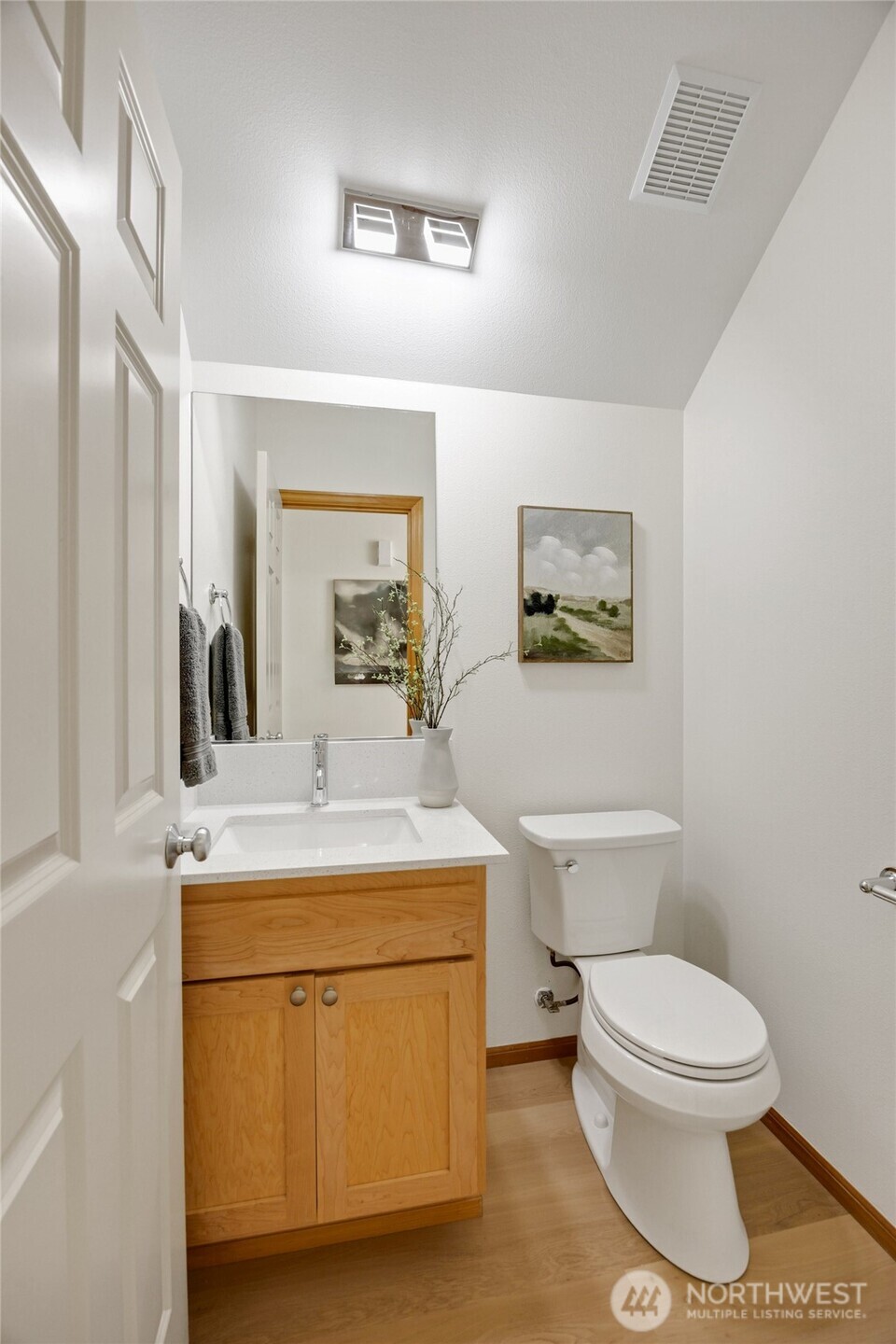 671 Vashon Place Northeast Renton, WA 98059 - Photo 14 of 34 Gallery Image 14