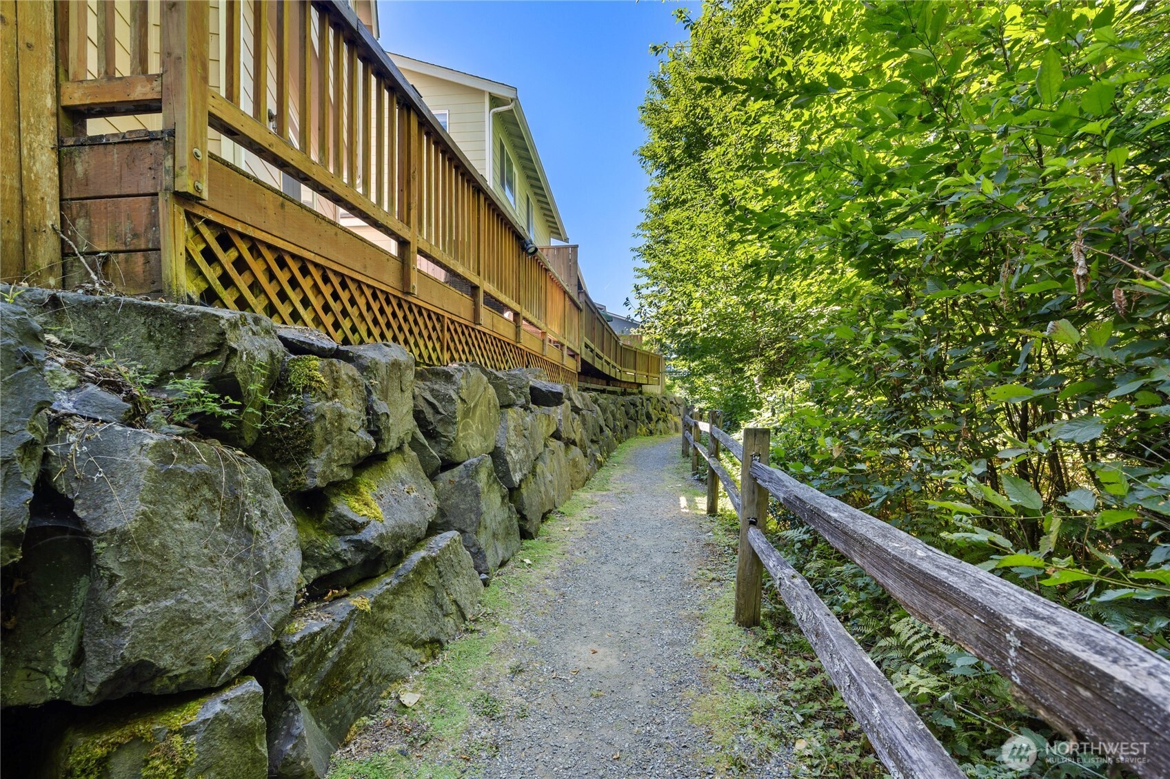 671 Vashon Place Northeast Renton, WA 98059 - Photo 17 of 34 Gallery Image 17
